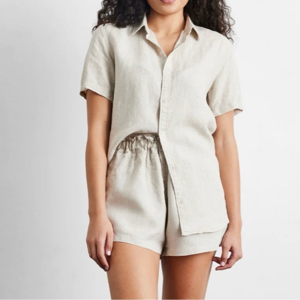 Linen Oatmeal Color Shorts, Sz Large, NEW Without Tags